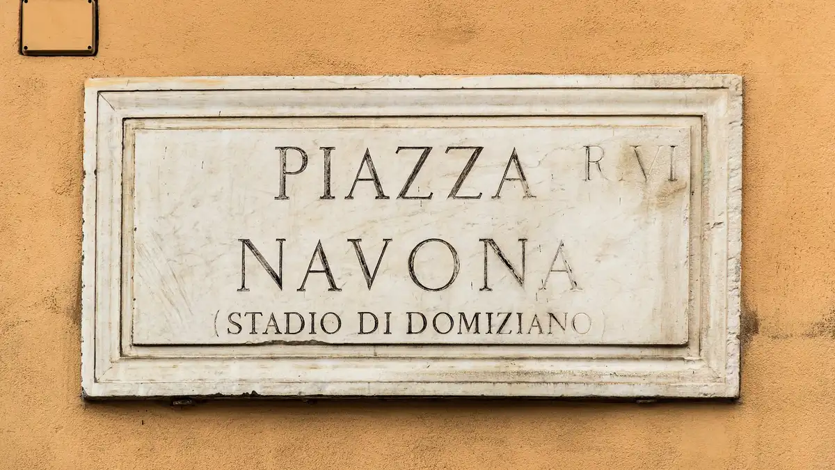 Piazza Navona in Rome at dusk, a short walk from the Mater Terrae restaurant