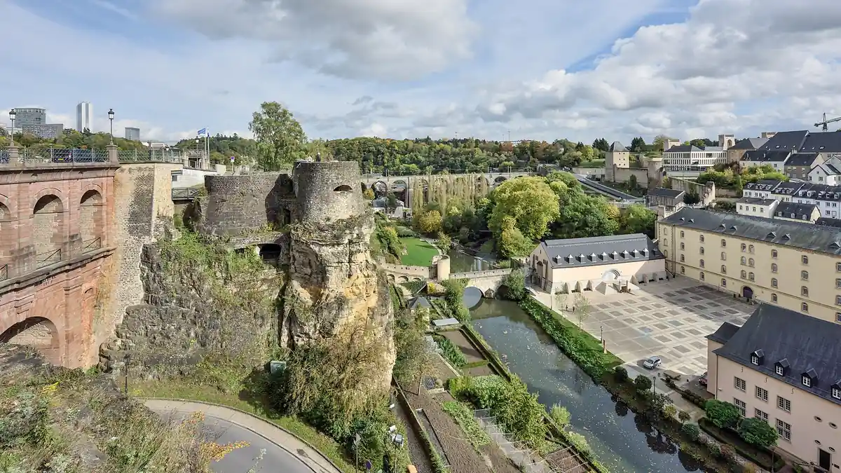 View over the Grund quarter and Alzette valley from the Chemin de la Corniche in Luxembourg City